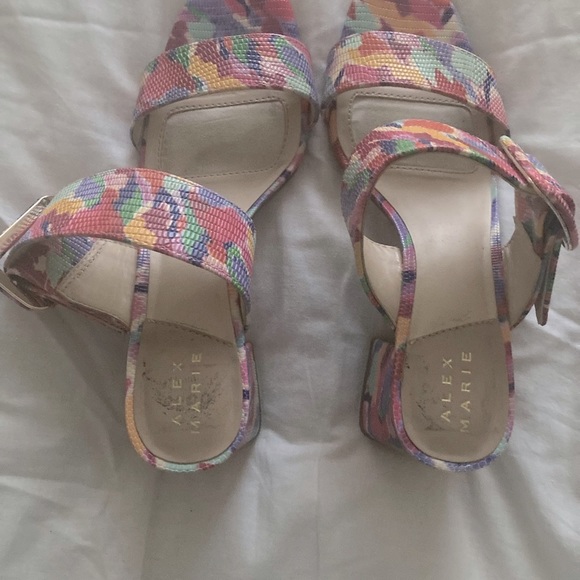 Alex Marie Sandals with Buckle. - Picture 5 of 8